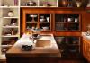 Дизайн кухни в деревянном доме: обзор, особенности интерьера и интересные идеи Кухня столовая в доме из бруса