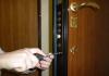 Замена личинки и замка в металлической двери своими руками Как сменить личинку входной двери
